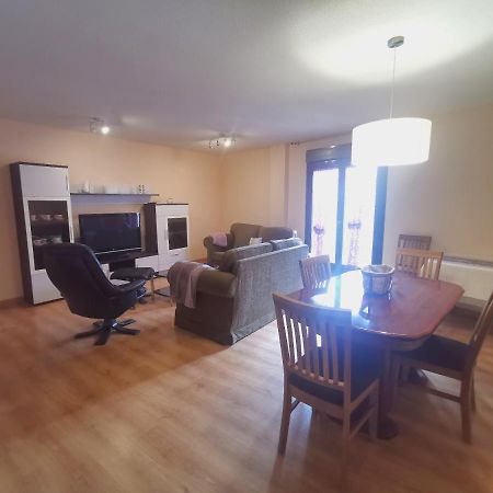 Riaza Vacacional - Apartamento En El Centro Εξωτερικό φωτογραφία