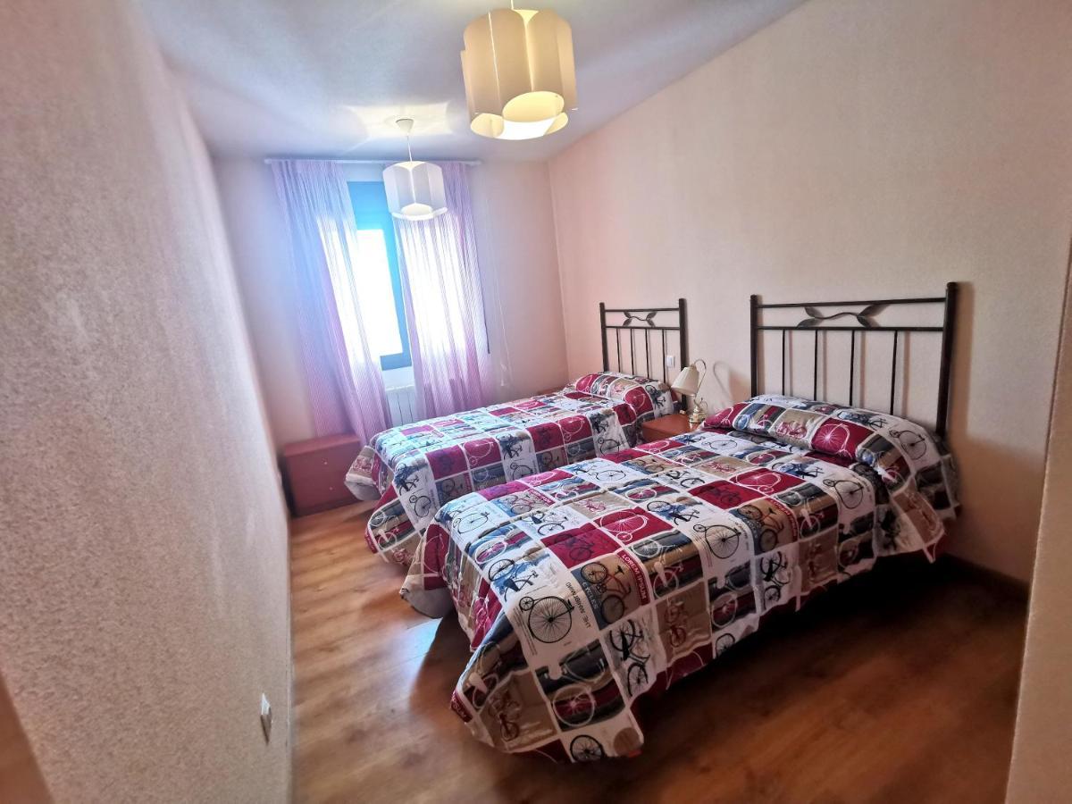 Riaza Vacacional - Apartamento En El Centro Εξωτερικό φωτογραφία